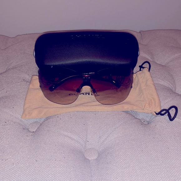 Vintage Chanel Shield Sunglasses - Picture 1 of 8